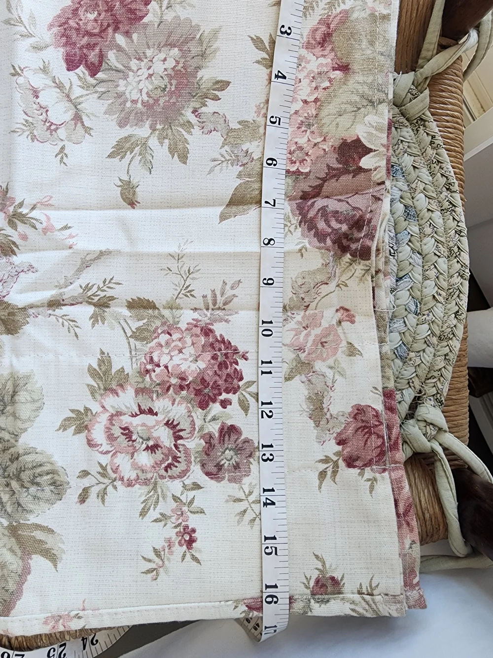 Waverly Norfolk Rose Valance